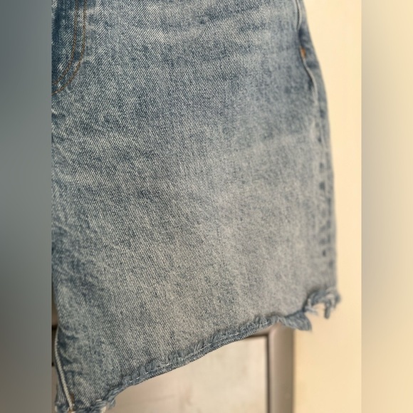 Denim forum Aritzia The BF Loose Mid Thigh Short - Picture 12 of 12